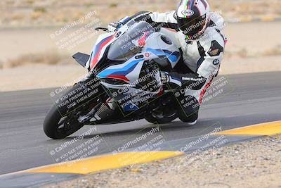 media/Dec-17-2022-SoCal Trackdays (Sat) [[224abd9271]]/Turn 9 Inside (1pm)/